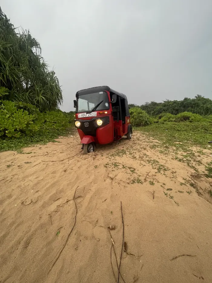 Sri Lanka by tuk tuk, 2025